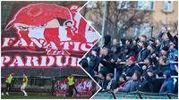 Derby mezi Pardubicemi s podporou Bohemky a Hradcem Krlov, nabdlo choreo domcch a pyro v sektoru host...